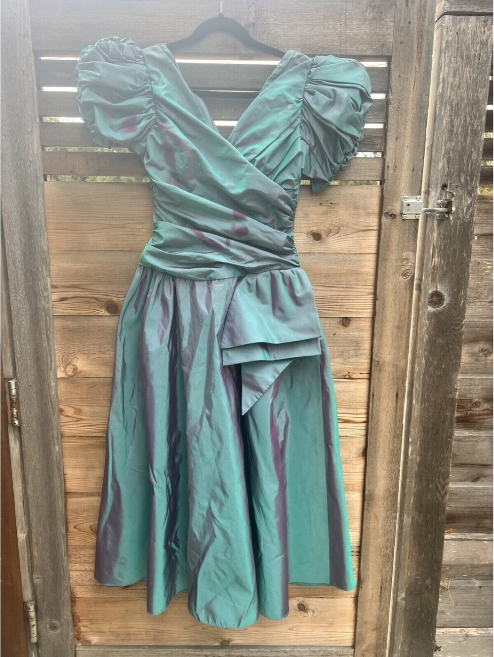 Vintage 80s Iridescent Taffeta Prom Dress Teal Purple Puff Sleeves Ruched